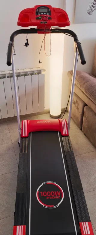Cinta de Correr Cecotec 1000W.
