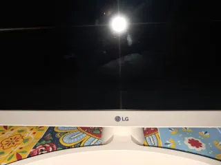 TV LG 27 pulgadas blanca