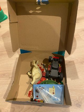 Playmobil 9432 Explorador con Estegosaurio