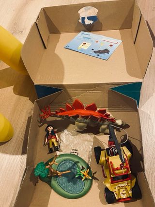 Playmobil 9432 Explorador con Estegosaurio