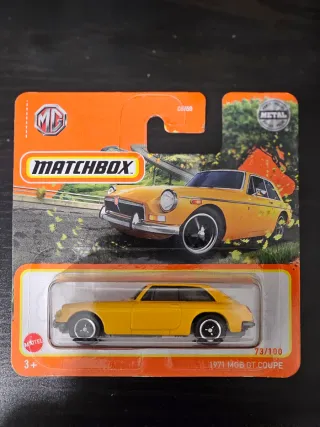 Matchbox 1971 MGB GT Coupe Amarelo