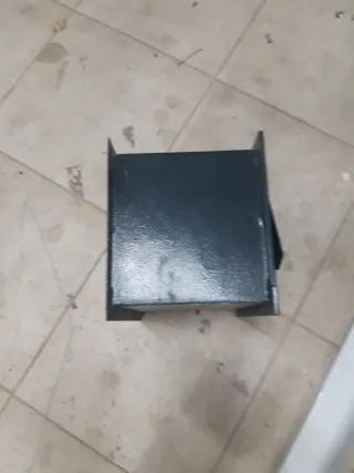 Caja Fuerte Metálica con Teclado Numérico