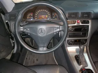 Mercedes-Benz Clase C 220 CDI