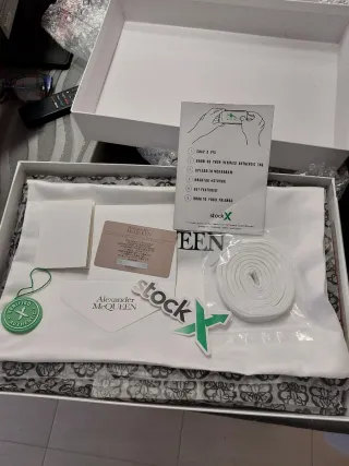 Alexander McQueen Zapatillas Oversized Blanco/Negr