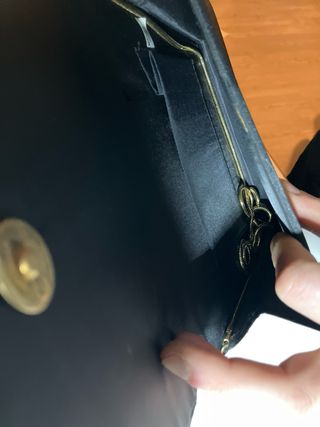 Bolso de fiesta negro con pedrería