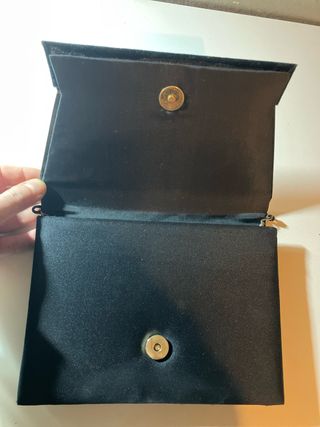 Bolso de fiesta negro con pedrería