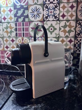 Cafetera Krups Nespresso + Aeroccino 3 de regalo