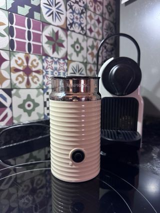 Cafetera Krups Nespresso + Aeroccino 3 de regalo