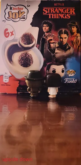 Duo de eleven y hopper! Stranger Things Kinder Joy