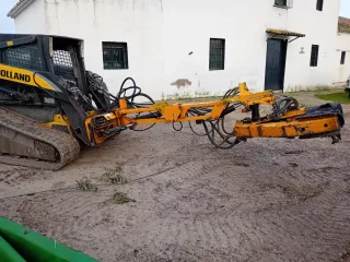 Vibrador de olivos pantografo MOREMAR