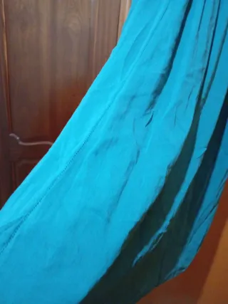 Vestido verde azulado con tirantes