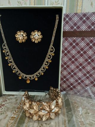 Parure bigiotteria elegante oro ambra