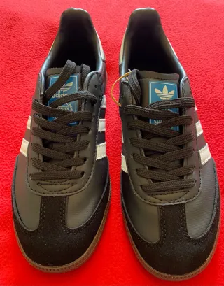 Adidas Samba Clásico Negro y Blanco 39 1/3