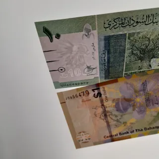 Lote de 4 Billetes Países del Mundo