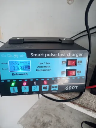 Cargador Batería Coche Moto Tractor 12V/24V