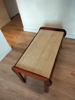 Mesa auxiliar mármol y madera cerezo
