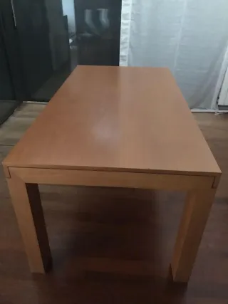 Mesa de comedor extensible de madera