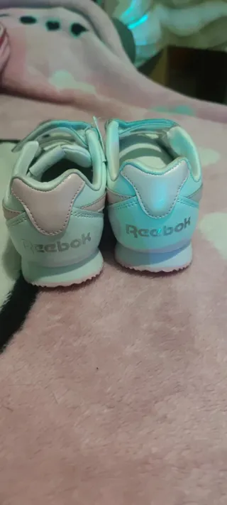 Tenis Reebok Niña Blancos y Rosas número 34