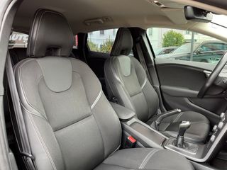 Volvo V40 D2 MOMENTUM 2019