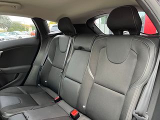 Volvo V40 D2 MOMENTUM 2019