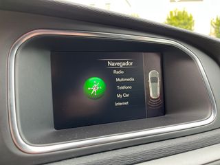 Volvo V40 D2 MOMENTUM 2019