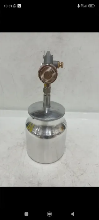 Pistola de pintar nueva