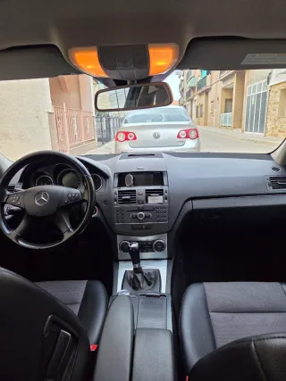 Mercedes-Benz Clase C 2010