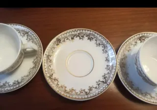 Juego de 6 tazas de porcelana con detalles dorados