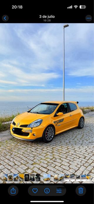 Renault Clio f1 team
