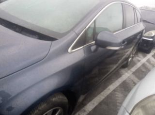 Faro toyota avensis ranchera familiar t27 22542465