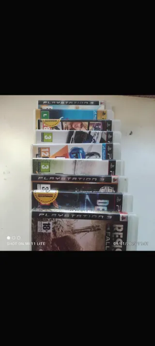 Play 3 y 9 juegos con mandos incluido