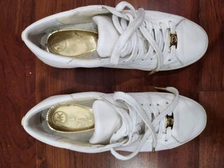 Zapatillas Michael Kors Blancas y Doradas