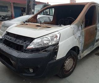 Toyota 2090218 centralita motor 0281030546 proace