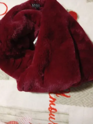 Sciarpa in finta pelliccia bordeaux