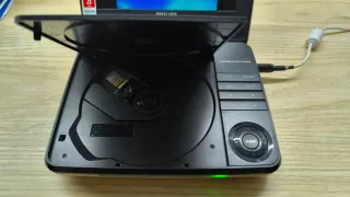 DVD Phillips portátil