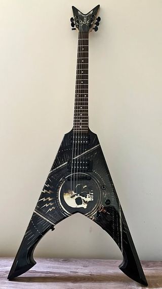 Guitarra Dean Michael Amott Tyrant X