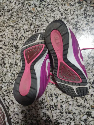 Zapatillas Nike Mujer Rosa y Morado