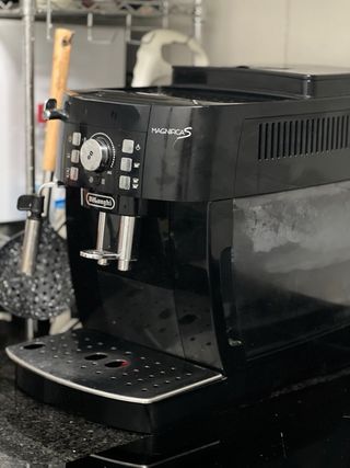 Cafetera DeLonghi Magnifica S Superautomática