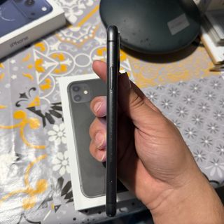 iPhone 11 space grey