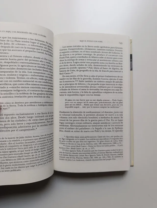 La vida en rojo. Una biografía del Che Guevara.