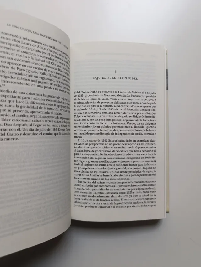 La vida en rojo. Una biografía del Che Guevara.