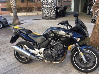 Moto Honda  cbf600s Negra  esta en perfecto