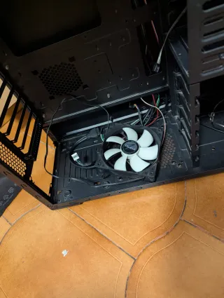 Caja PC Zalman Negra