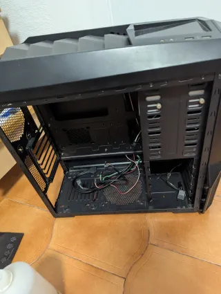 Caja PC Zalman Negra
