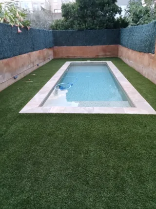 Montaje depuradora piscina y construcción