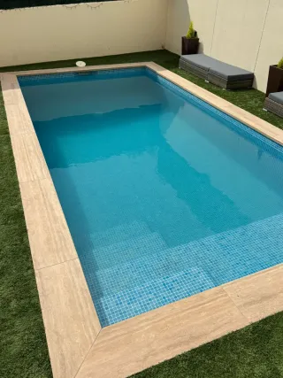 Montaje depuradora piscina y construcción