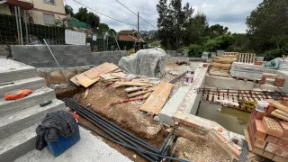 Montaje depuradora piscina y construcción