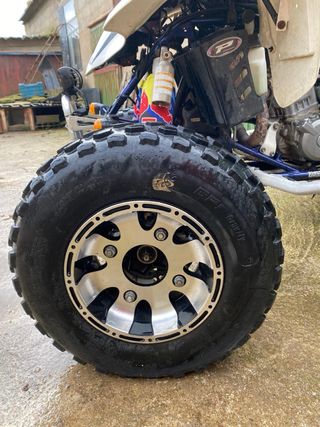 Quad Suzuki LTZ 400