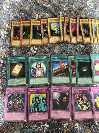 Yu-Gi-Oh! Baraja de Inicio Yugi y Kaiba Konami