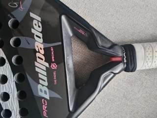Pala de pádel Bullpadel Elite